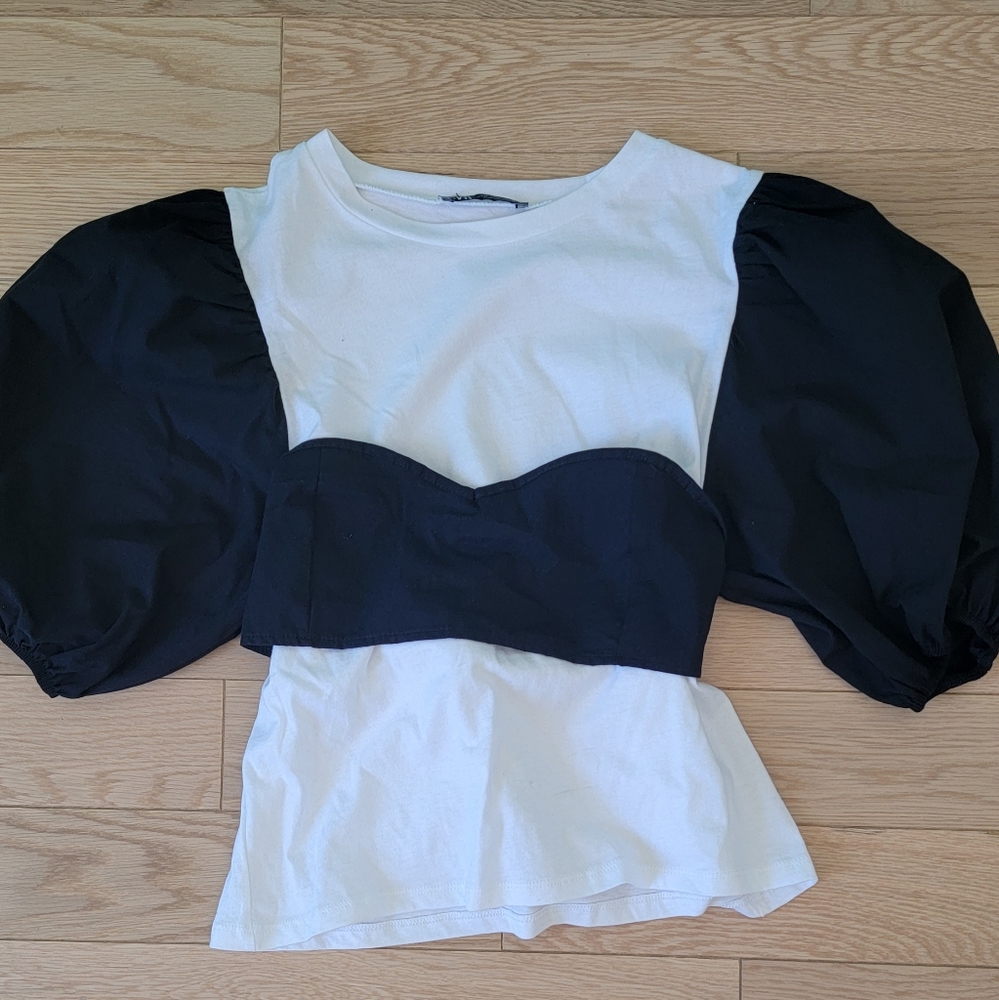 T-shirt with crop detail
